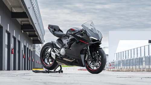 New Ducati Panigale V2 Black Launched in India at ₹20.98 Lakh