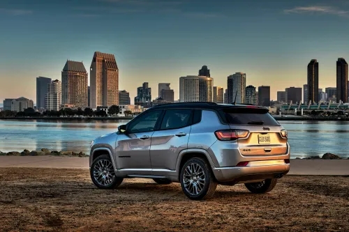 Jeep Slashes Compass Base Variant Price, But Higher Trims Remain Pricey