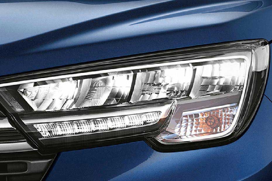 Maruti XL6 headlight