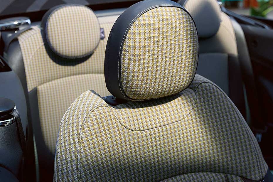 Mini Cooper Convertible headrests