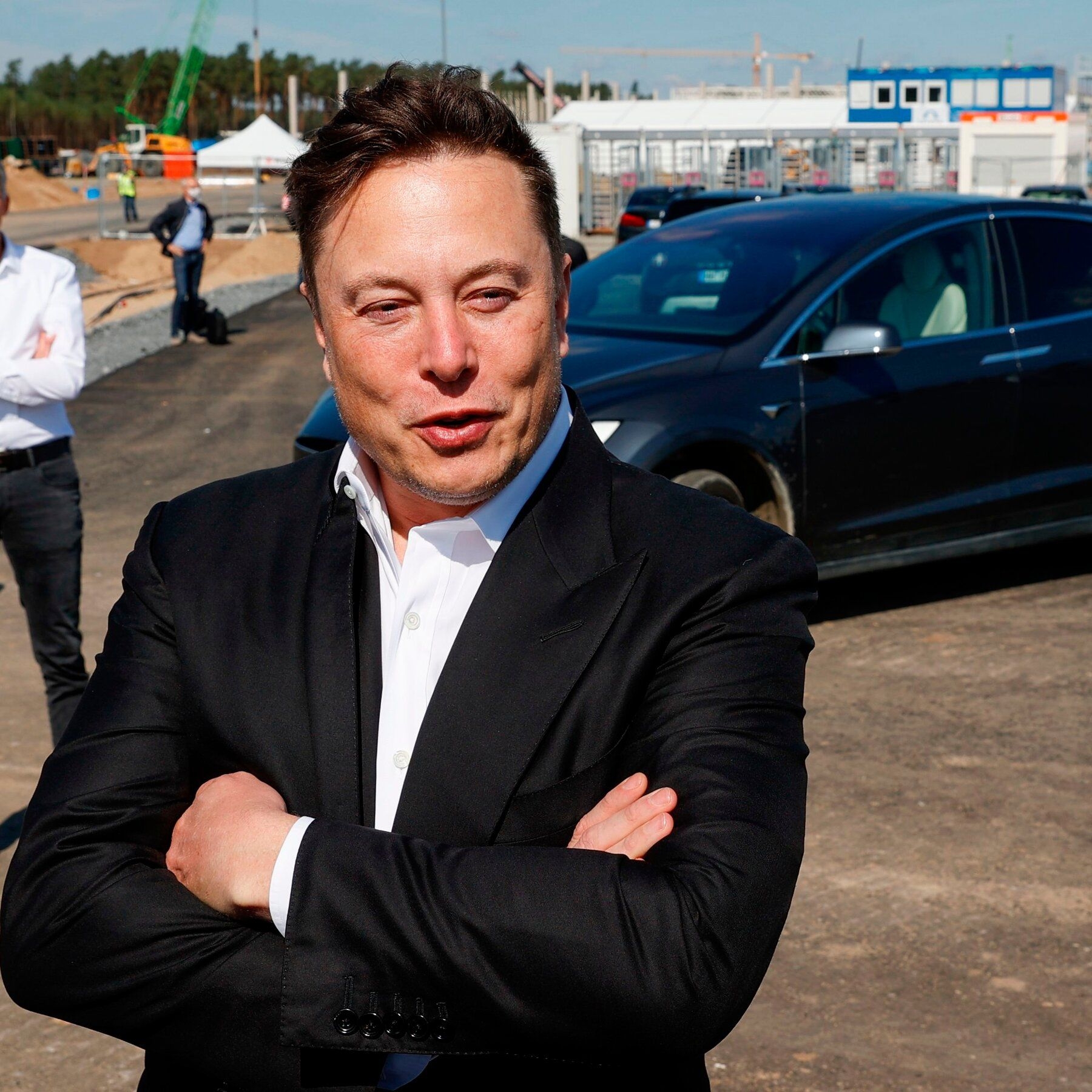 Elon Musk Will Sell His Tesla Stock To End The World Hunger?