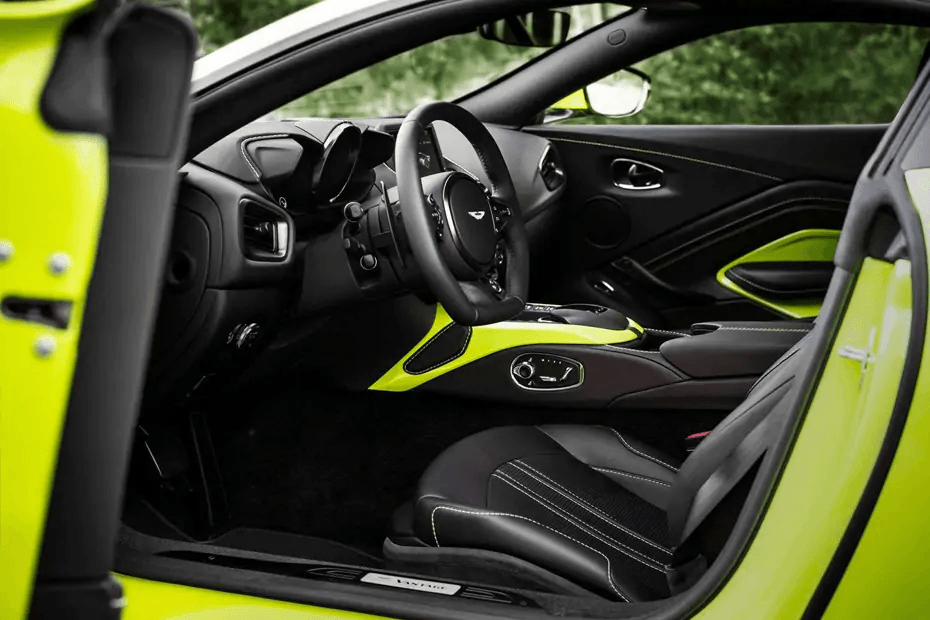 Aston Martin DBX front seats