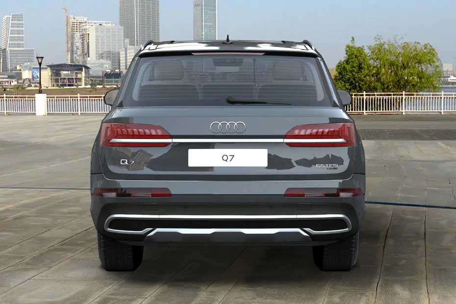 Audi-Q7 Rear View