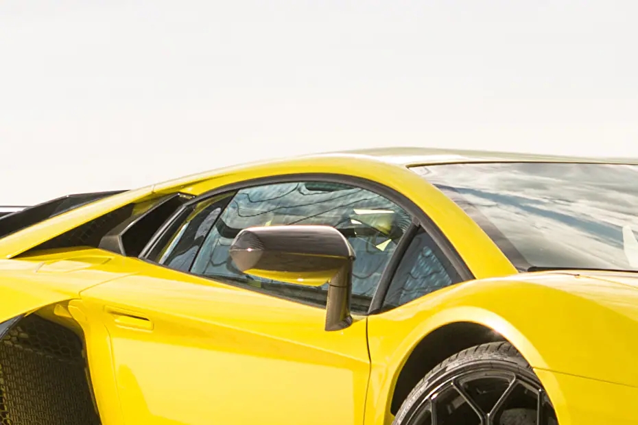 lamborghini aventador side mirror