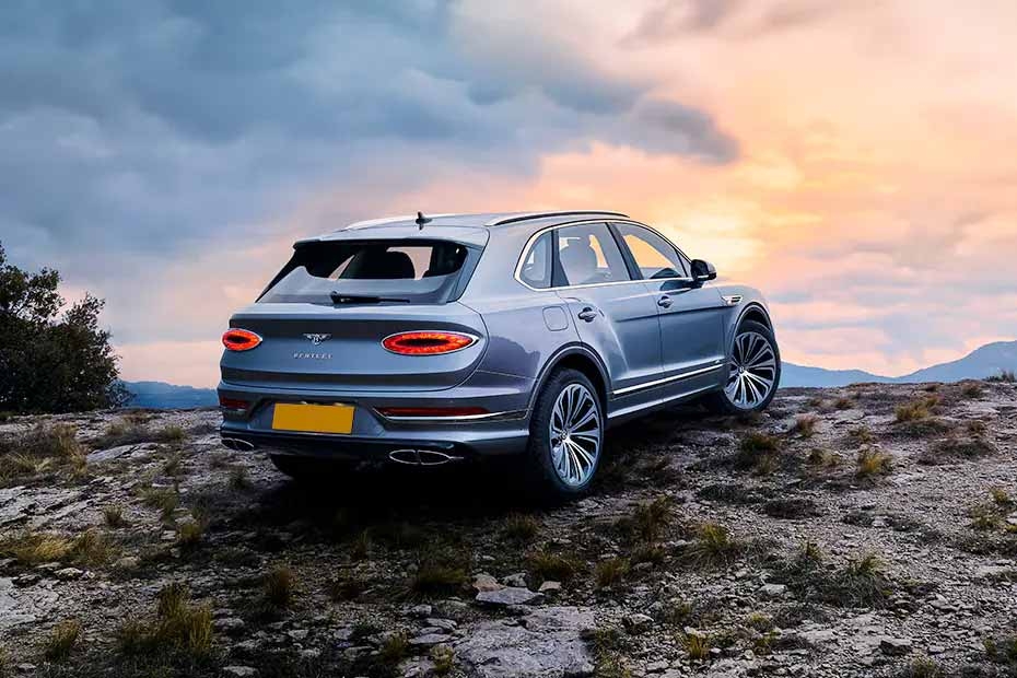 Bentley Bentayga Right Side Rear View