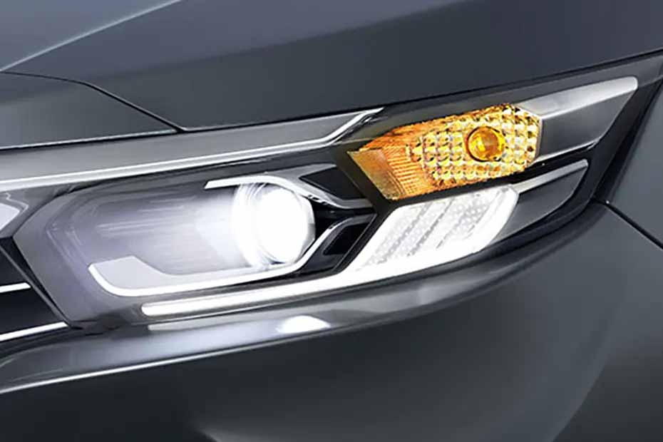 Honda Amaze headlight