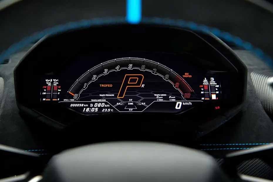 lamborghini Huracan EVO speedometer