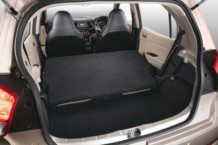 Hyundai Santro Boot Space (Open)