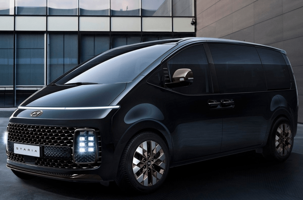 Hyundai Staria MPV based on Kia Carnival Revealed