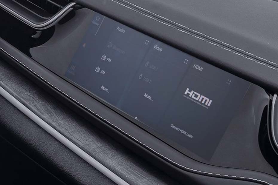 Jeep-Grand-Cherokee-infotainment-system