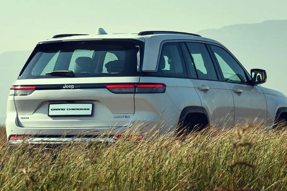 Jeep Grand Cherokee Right Side Rear View