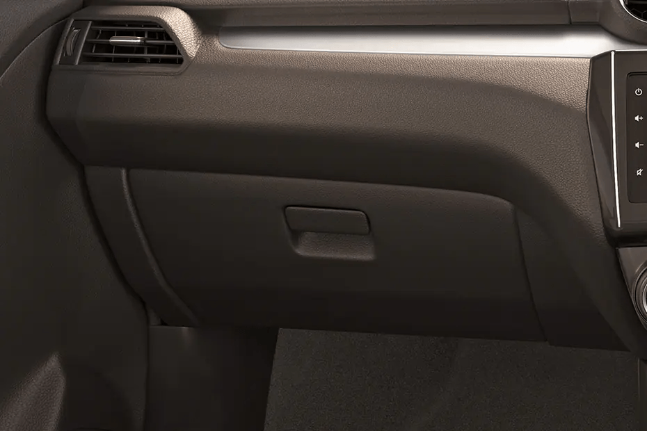 Maruti Swift glove box