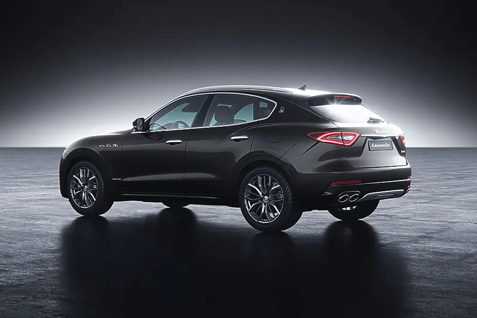 Maserati Levante left side view