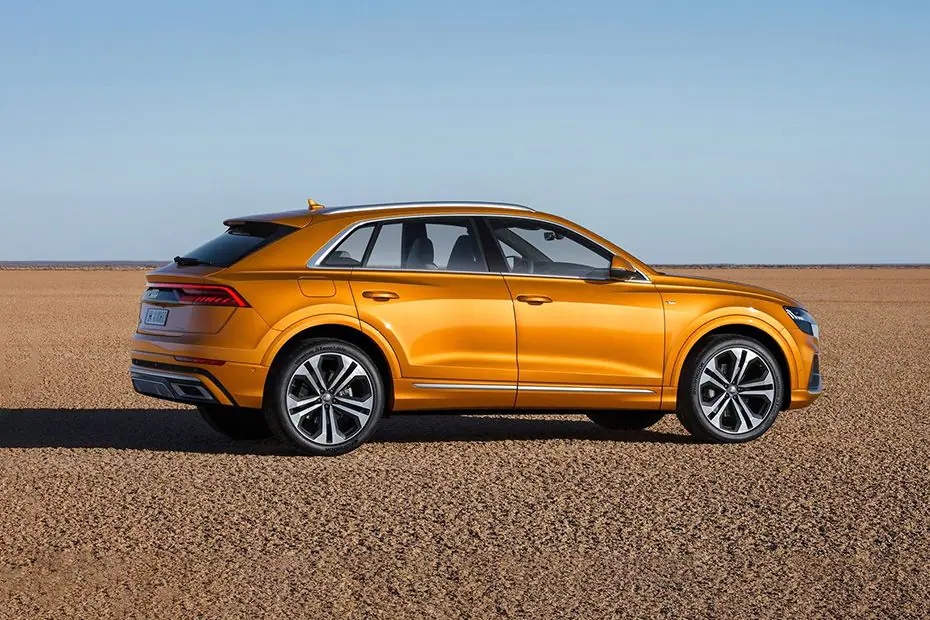 Audi Q8 Right Side View