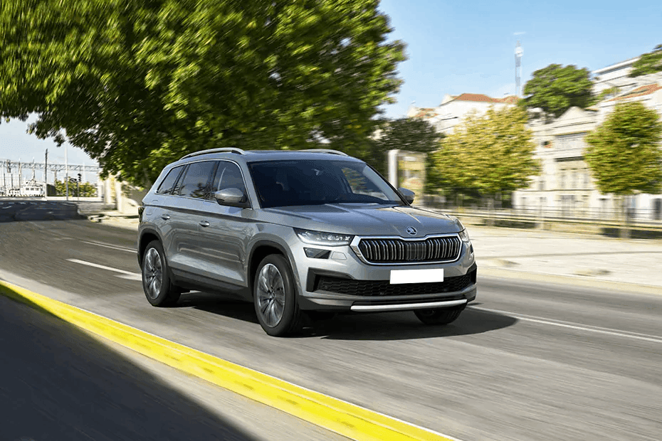 Skoda Kodiaq Right Side Front View