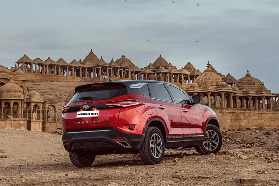 Tata Harrier Right Side Rear View