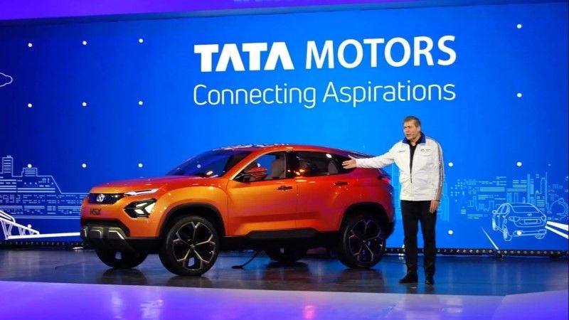 Auto Sales Trends in March 2022: Tata, Mahindra, KIA and Skoda gains, while Maruti sales decline