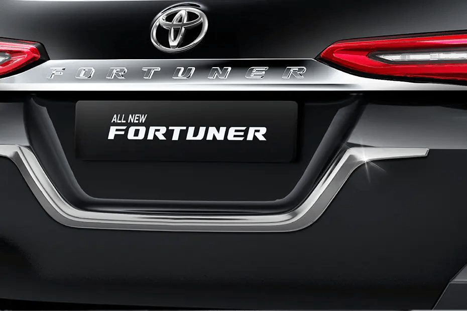 Toyota Fortuner Exterior Image