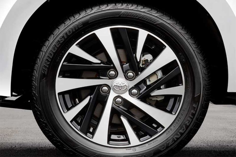 Innova Crysta enticing diamond-cut alloys