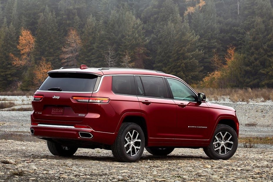 Jeep Grand Cherokee 2023 Rear Right Side