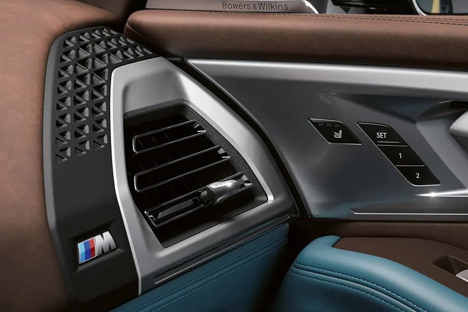 BMW XM Interior Image