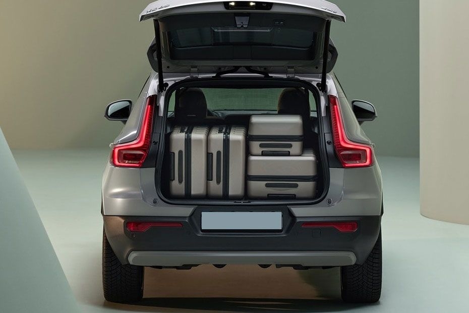 Volvo-XC40-bootspace