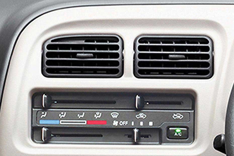 Maruti Eeco ac vents