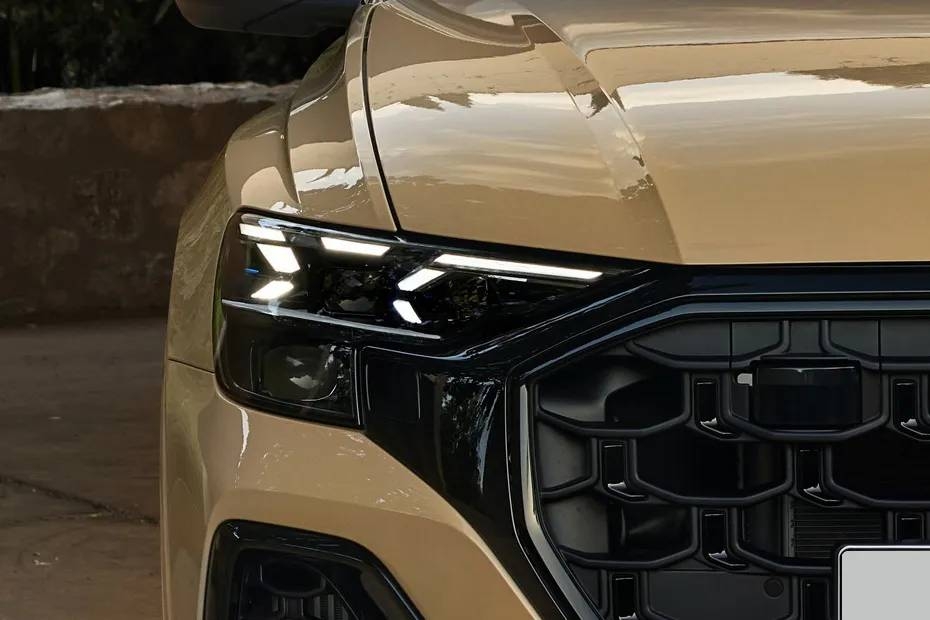 Audi Q8 Headlight