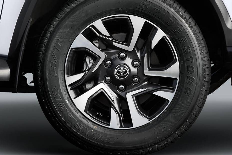 Fortuner Legender Alloy Wheel