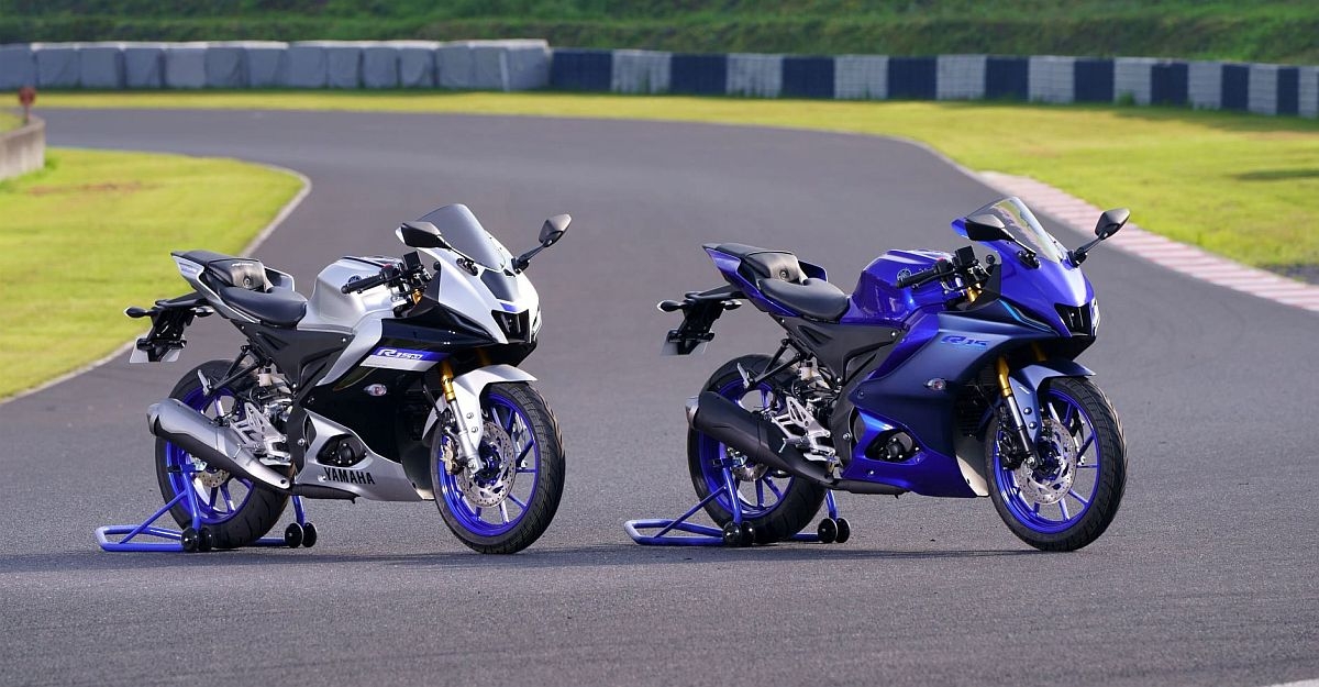 Yamaha launches the R15 version & Aerox Maxi sport scooter- See the Full Picture