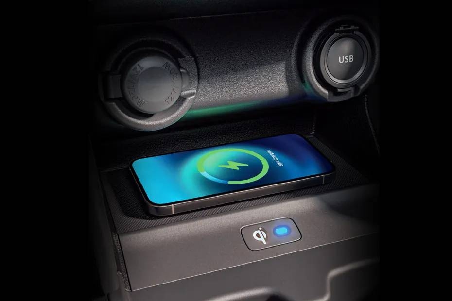 Maruti Swift Wireless Charging Point