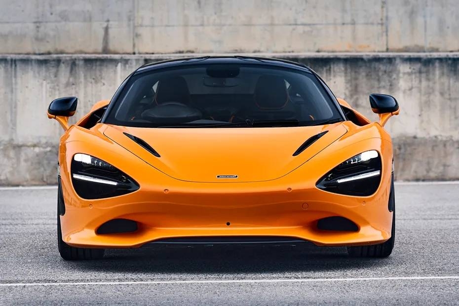 Mclaren 750S Front View