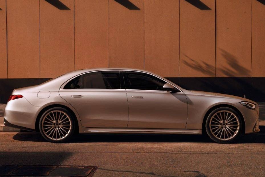 Mercedes-Benz AMG S 63 E Performance Right Side View