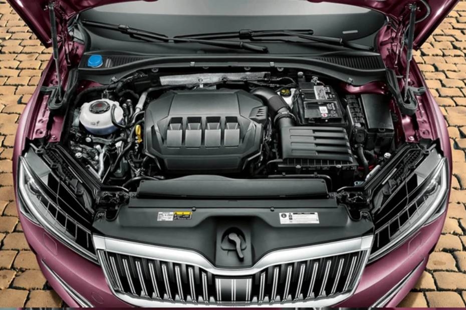 Skoda Superb Facelift Engine