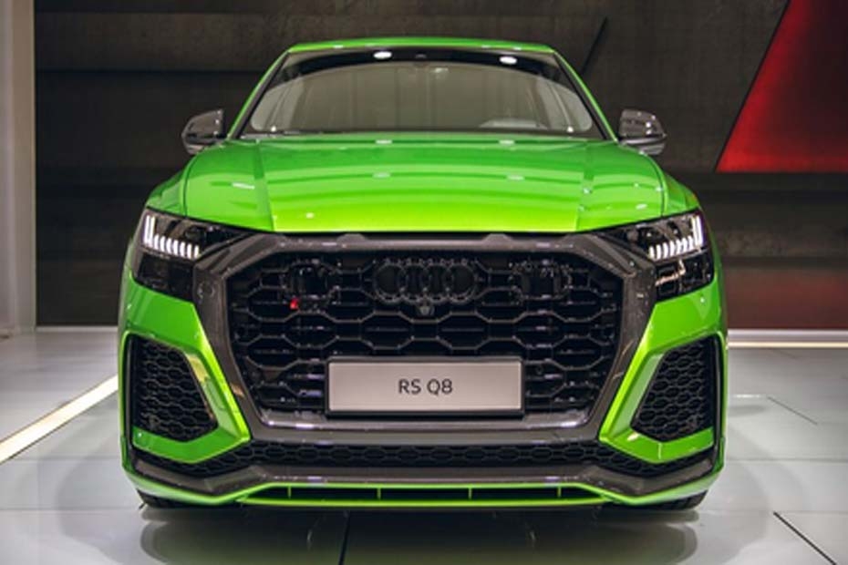 Audi RS Q8 Front View