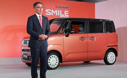 Suzuki WagonR Smile, with sliding doors, for the Japanese market-CarBike360