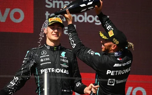 F1 French GP: Leclerc crashes out; Verstappen overpowers Hamilton to win the French GP