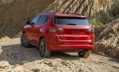 Jeep Compass 2022 Detailed & Honest Review: Is it still the Best SUV car in India?