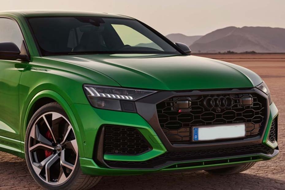 Audi RS Q8 Front View