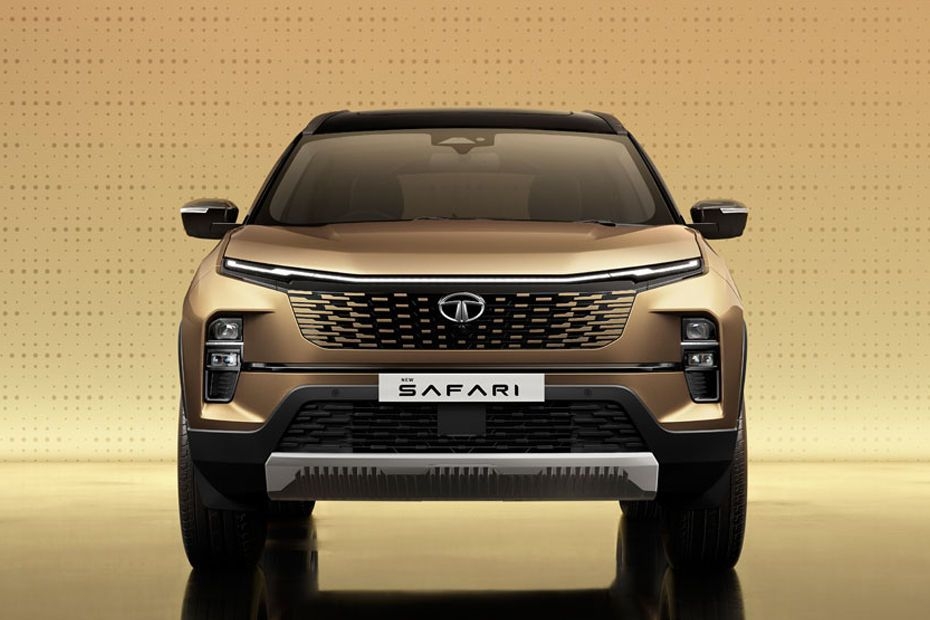 Tata Safari Front View