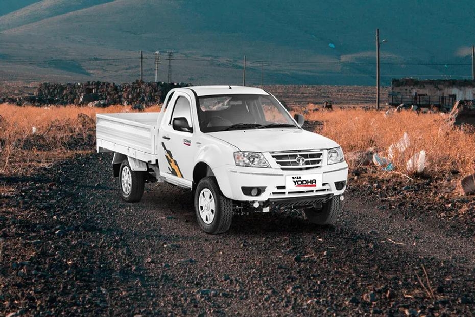 Tata Yodha pickup Front View