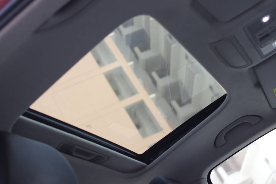 Volkswagen Taigun Sunroof