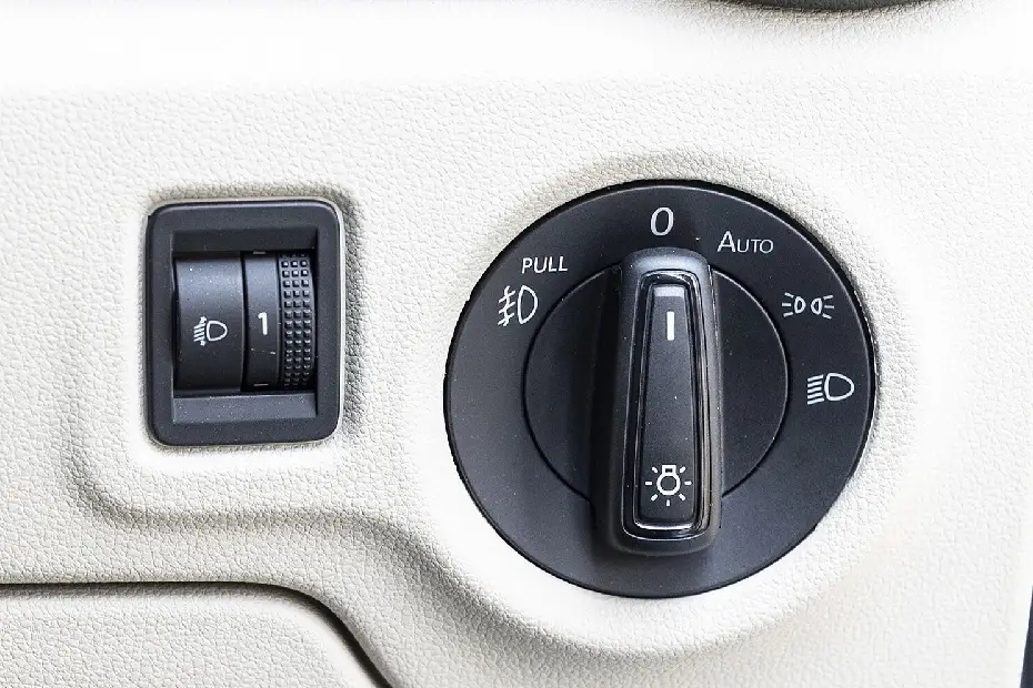 Skoda Slavia Dashboard Switches