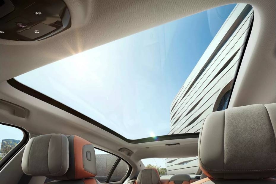 BMW 5 Series Panoramic Sunroof