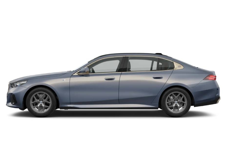 BMW 5 Series Left Side View