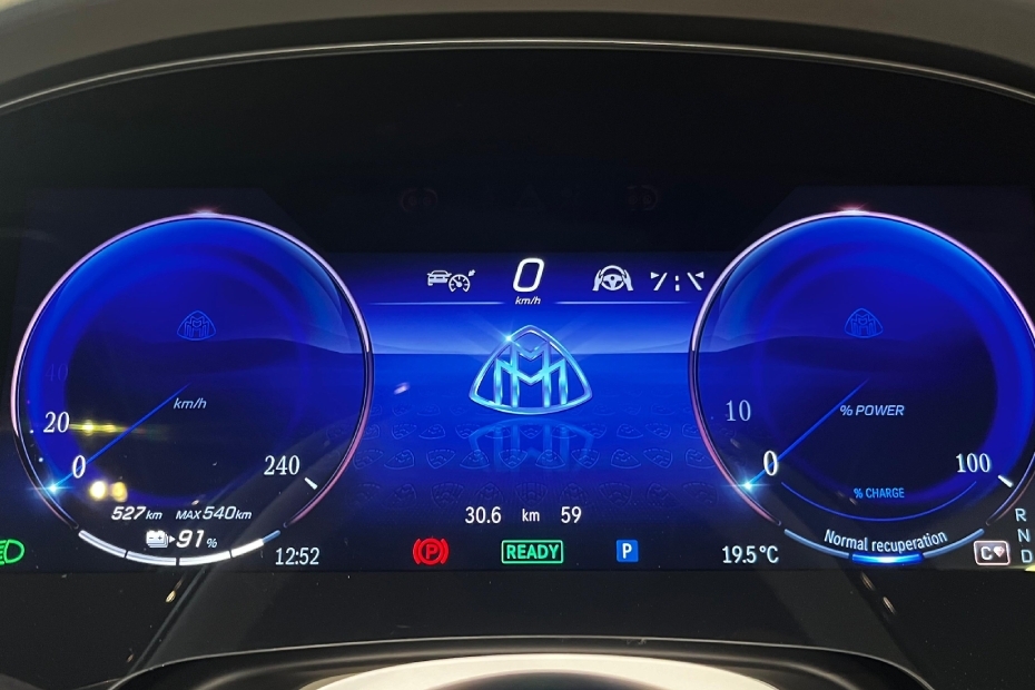 Mercedes Benz Maybach EQS SUV Instrument Cluster