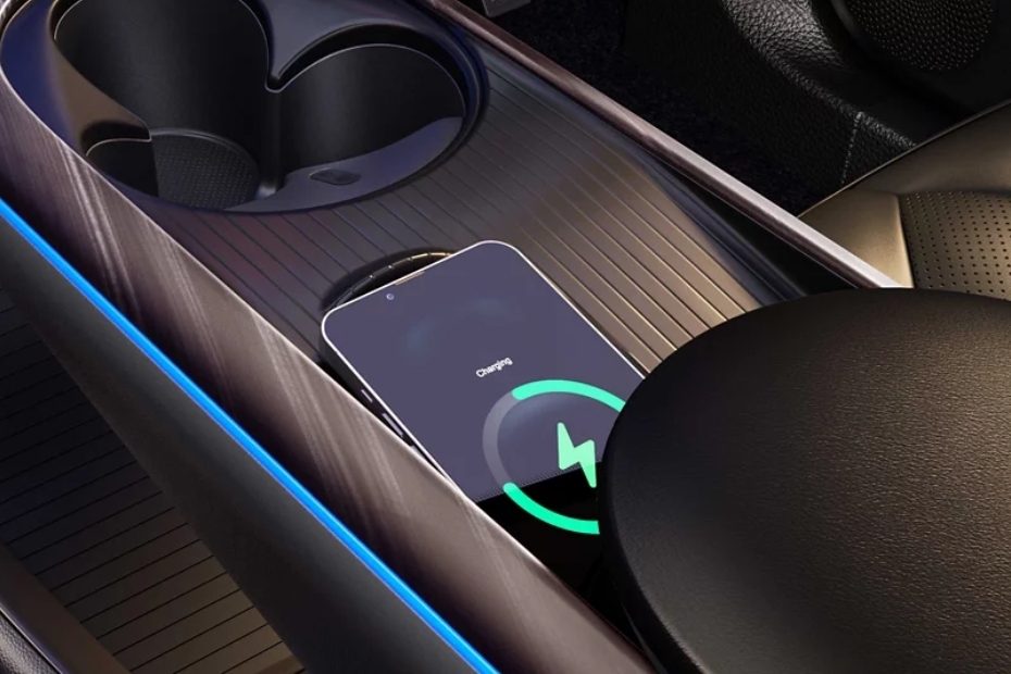 MG Windsor EV Wireless Charging