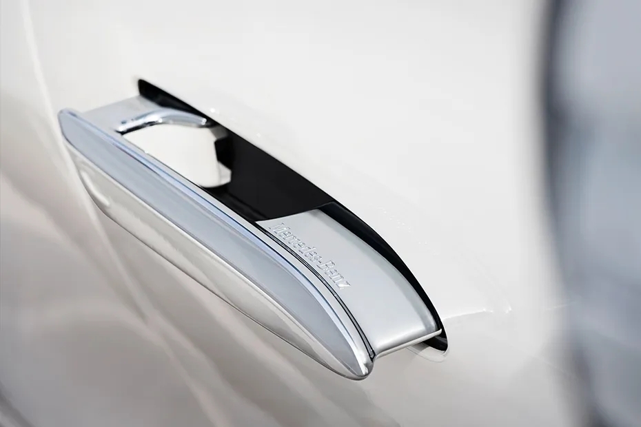 mercedes-benz-eqs-suv-door-handle