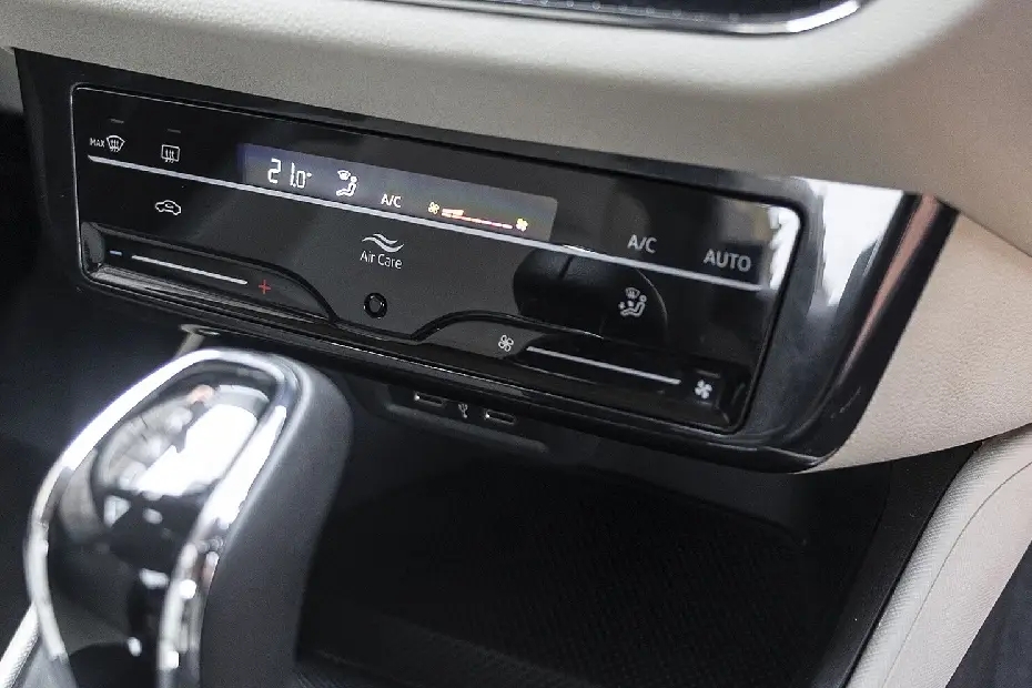 Skoda Slavia AC Controls: Yes (Automatic Climate Control)