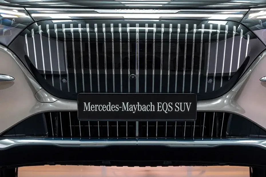 Mercedes Benz Maybach EQS SUV Grille